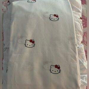 Brand new Hello Kitty queen sheet set. Only comes with fitted sheet and flat